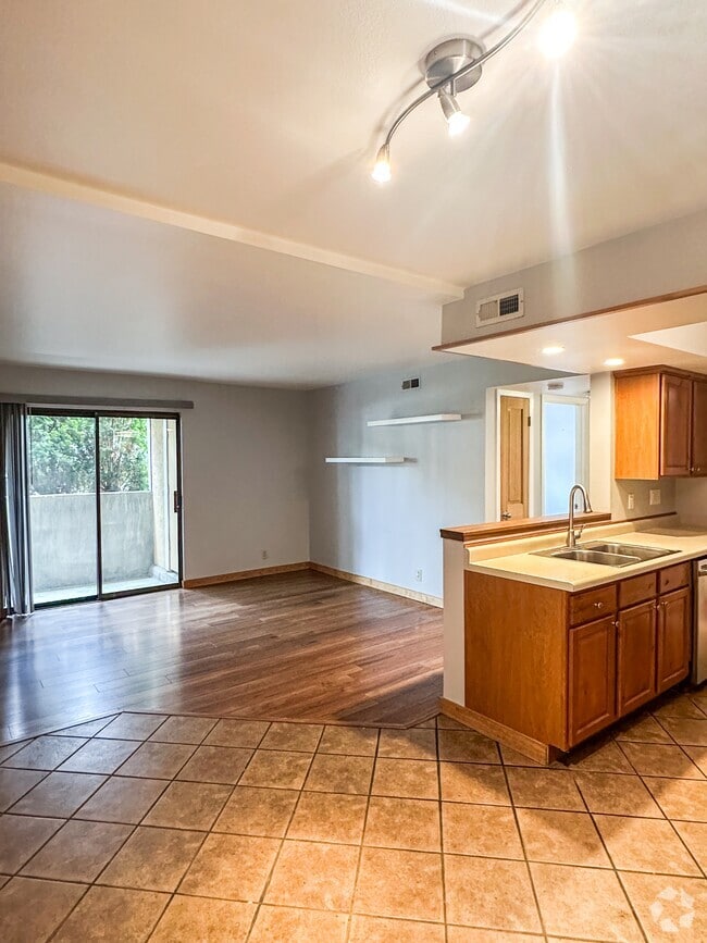 Building Photo - 7204 Station Creek Way