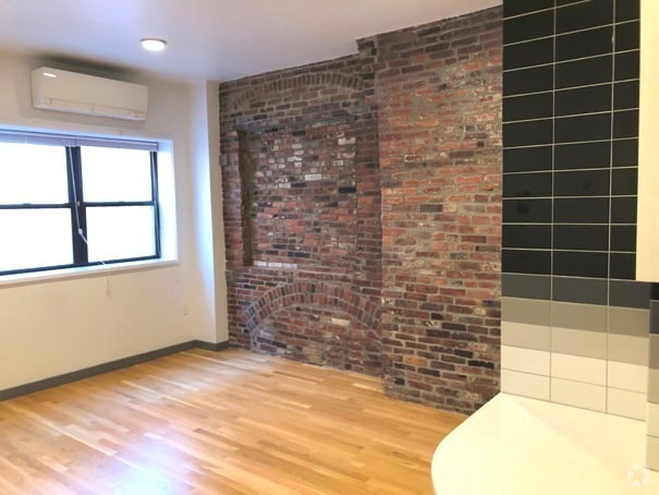 Building Photo - 141 Bowdoin St
