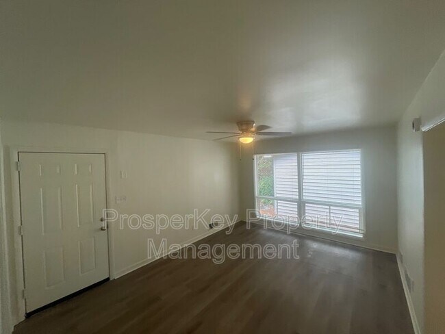 Foto del edificio - 846 Cone Rd
