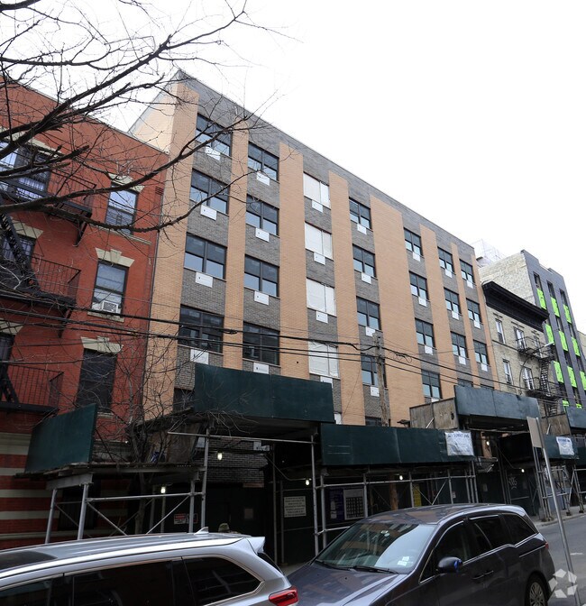 Foto del edificio - 979 Summit Ave