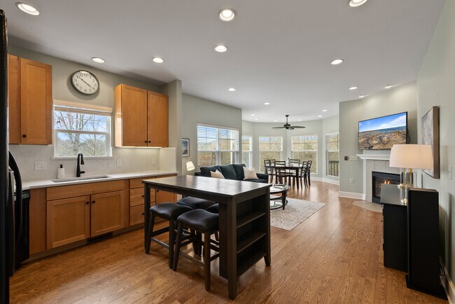 Building Photo - 501 Abbey Ridge Ct