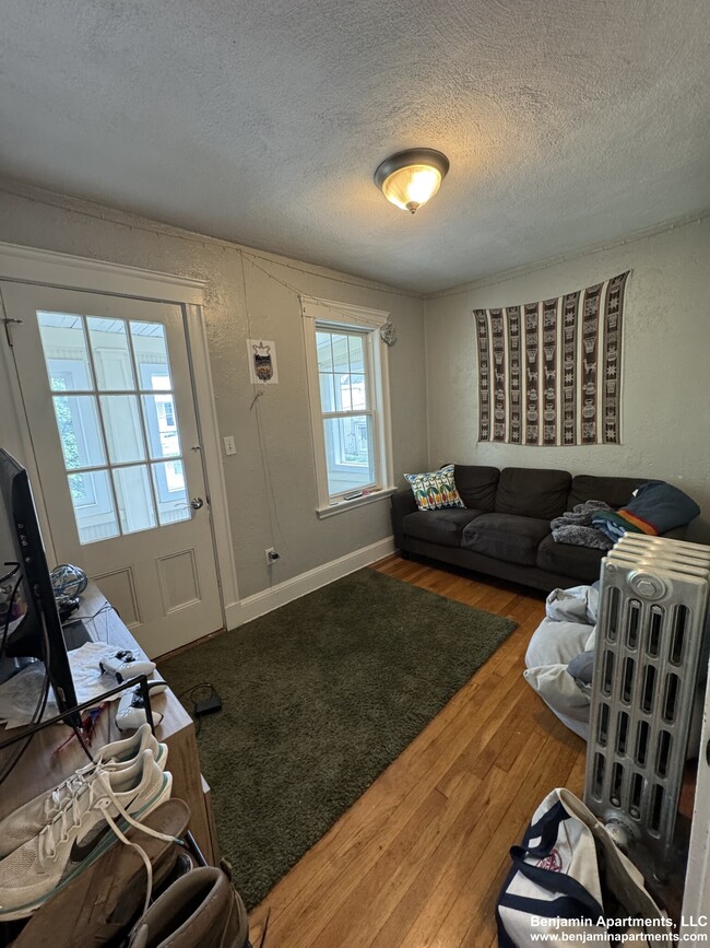Building Photo - 60 Litchfield St