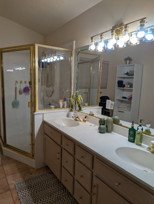 Building Photo - 2401 E 630 N