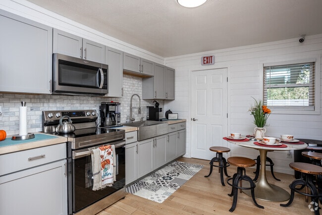 Interior Photo - Gable Homes