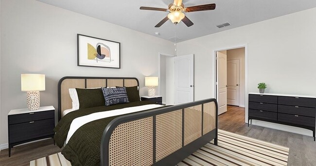 Building Photo - Lilac Pointe