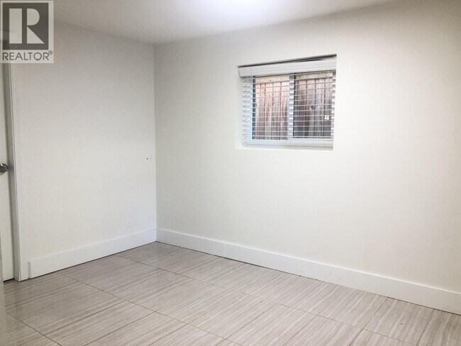 Photo du bâtiment - 36XX W 36th Ave