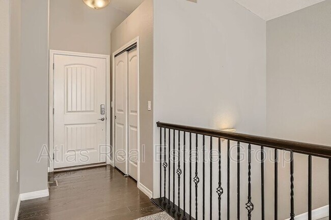 Foto del edificio - 7909 Broderick Ct