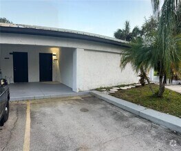 Building Photo - 1527 Hardway Ct