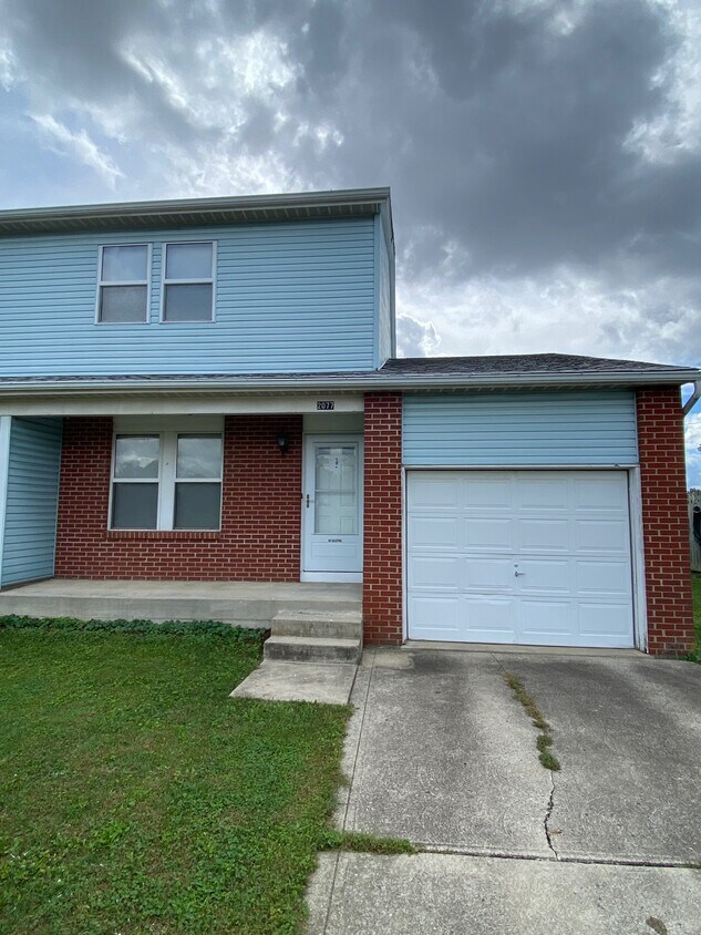 Primary Photo - 2077 Bridlewood Blvd