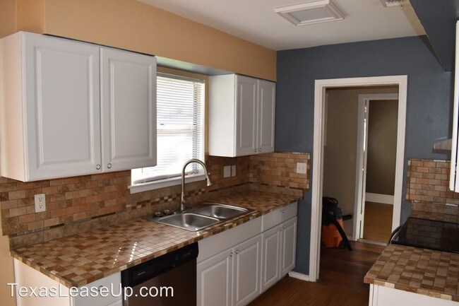 Building Photo - 4 br, 2 bath House - 7206 Glen Haven