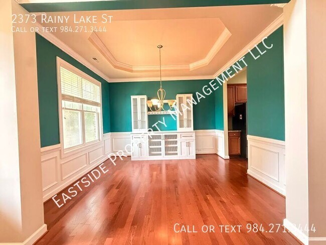 Foto del edificio - 2373 Rainy Lake St