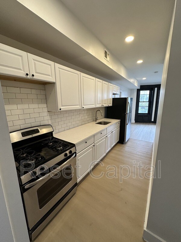 Foto del edificio - 20-26 Elizabeth Ave