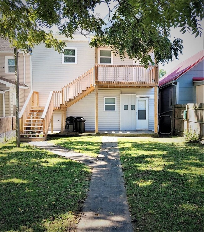 Building Photo - 1419 20th St