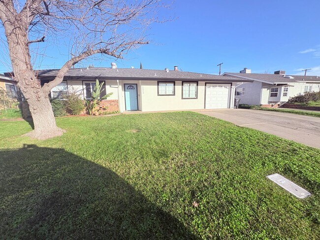 Foto del edificio - 1524 Gladstone Dr