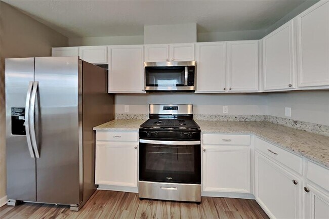 Building Photo - 18826 S Wimbledon Dr
