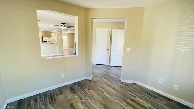 Building Photo - 5783 Sol Vista Ave