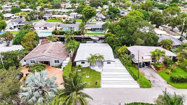 Foto del edificio - 2413 Gulfstream Ln