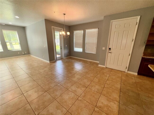 Foto del edificio - 499 Merry Brook Cir