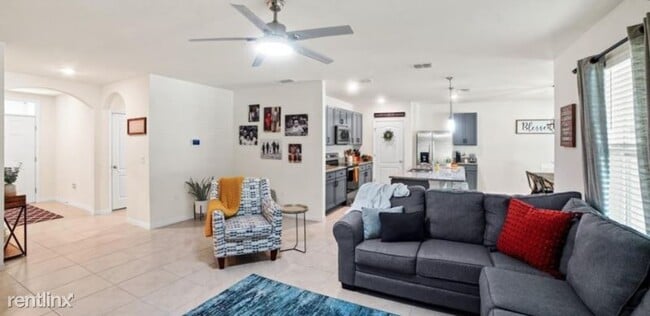 Building Photo - 4 br, 2 bath House - 310 Sandoval Dr