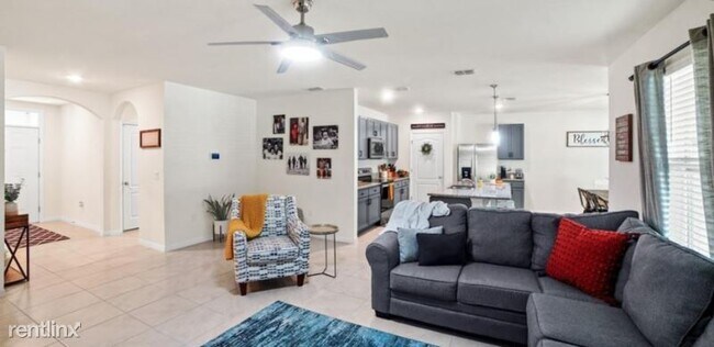 Foto del edificio - 4 br, 2 bath House - 310 Sandoval Dr