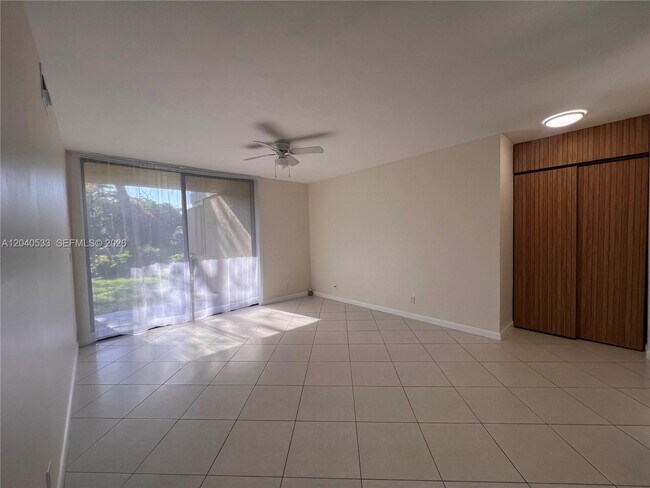 Building Photo - 5661 Riverside Dr