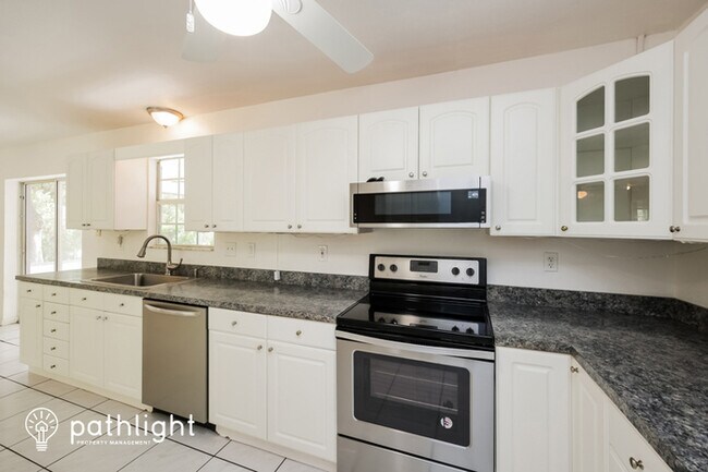 Building Photo - 6027 Montcalm Avenue, North Port, FL, 34291