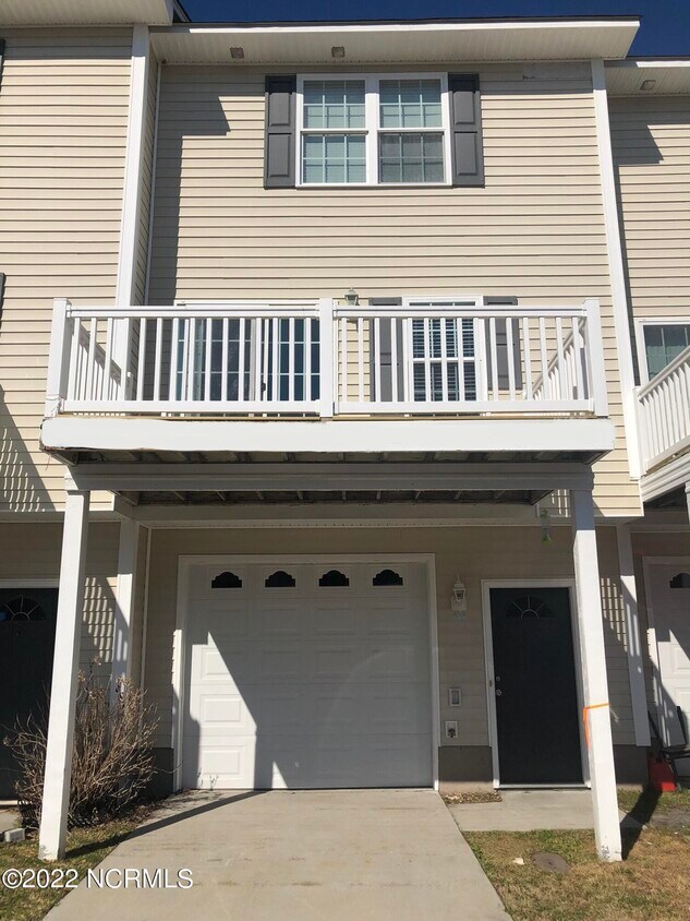 122 Heather Glenn Cir, Havelock, NC 28532 Condo for Rent in Havelock