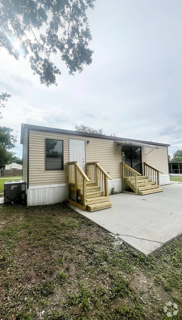 Building Photo - 38526 Palm Grove Dr