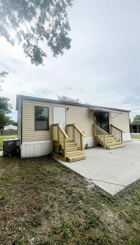 Primary Photo - Beautifully Renovated 1/1 in South Zephyrh...