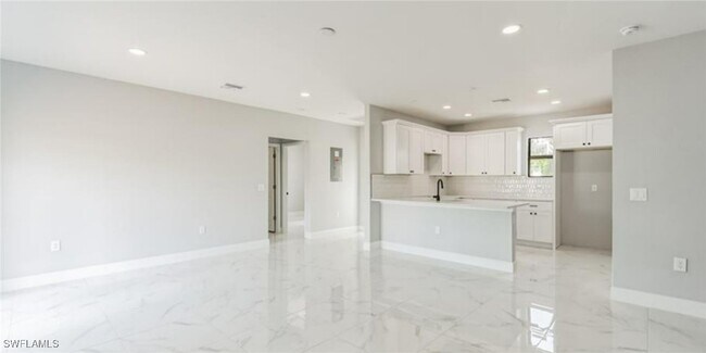 Foto del edificio - 619 Summit Ave S
