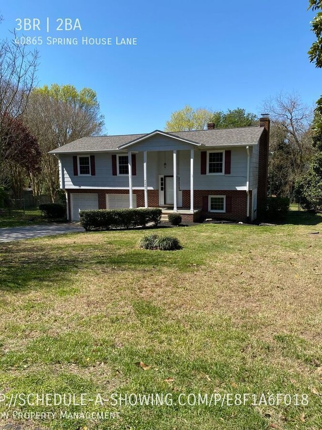 Primary Photo - 3 Bedroom, 2 Bedroom Home