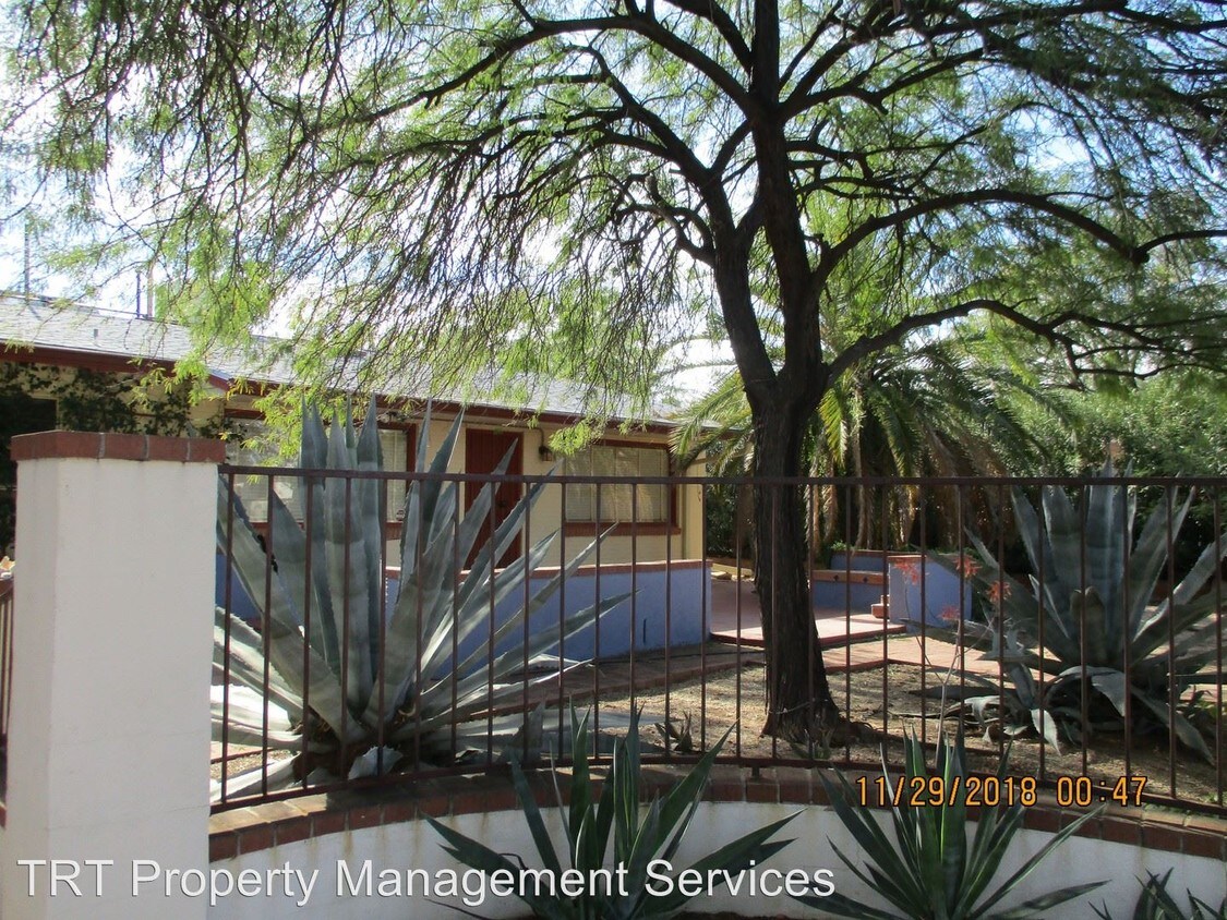 Primary Photo - 2 br, 1 bath House - 2718 E WAVERLY ST