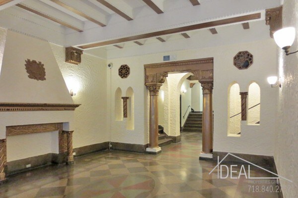Building Photo - 80 Woodruff Avenue #6AR