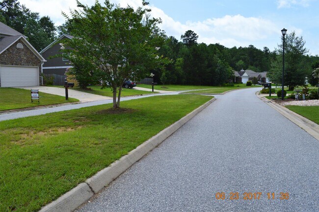 Foto del edificio - 8 Lincolnshire Ln