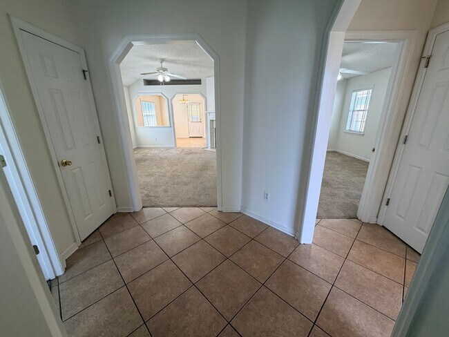Building Photo - 3/2- Chadwyck Subdivision