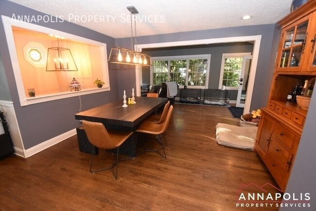 Building Photo - 1200 Bay Highlands Dr