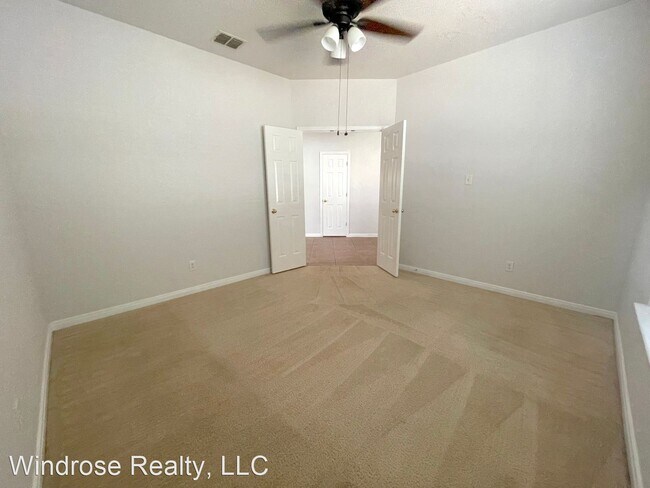 Building Photo - 5 br, 2.5 bath House - 20527 Cliff Park