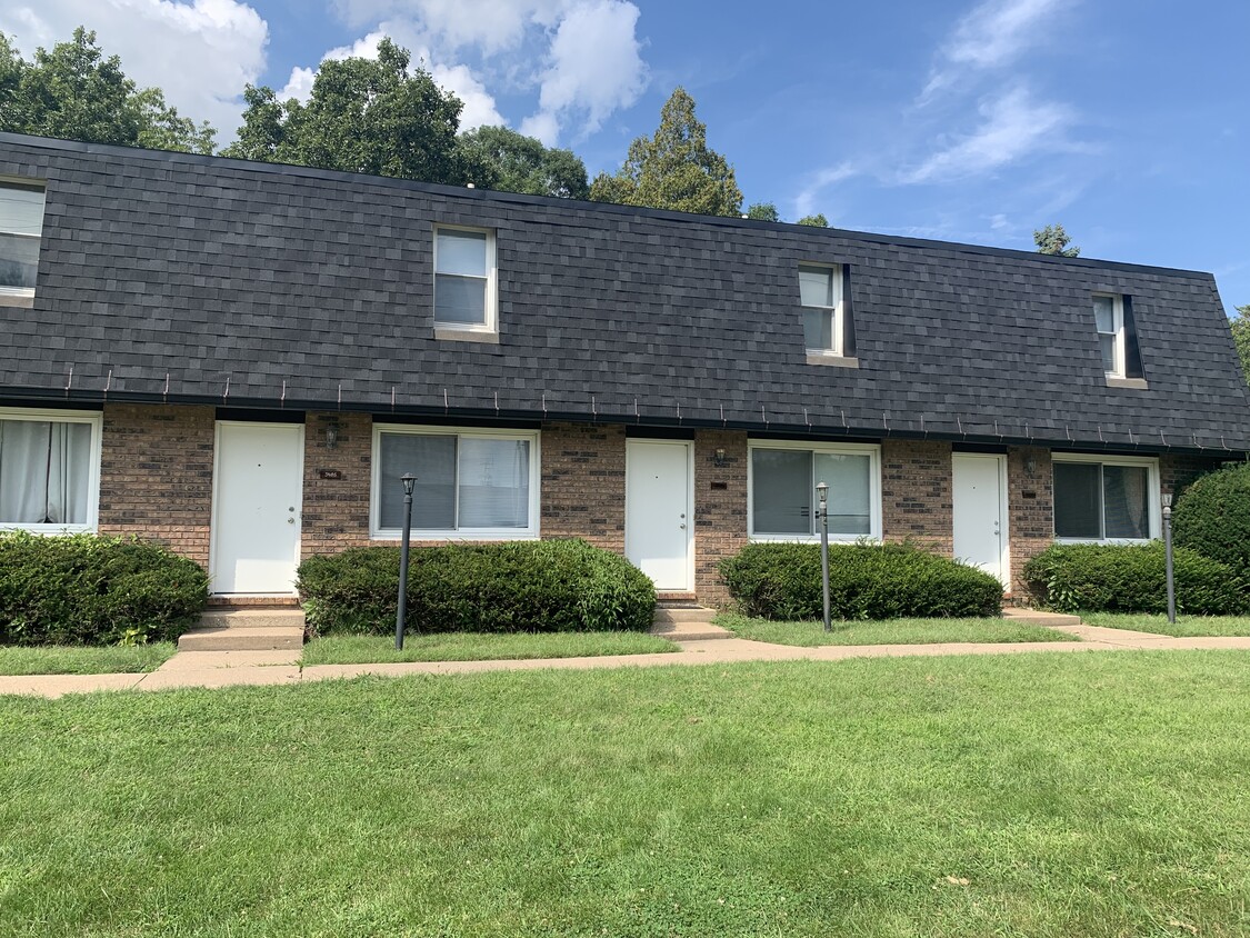 Primary Photo - 3403 W Richwoods Blvd
