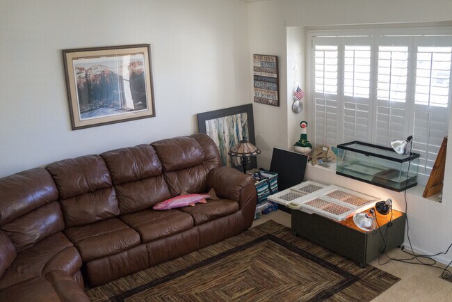 Building Photo - Evolve Real Estate: Fantastic Home with La...