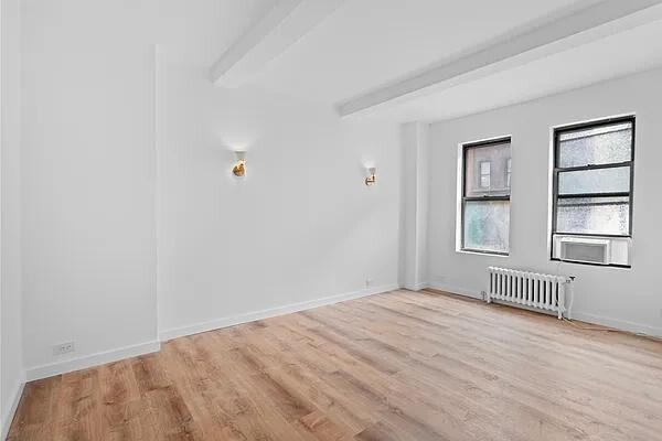 Foto del edificio - 201 E 35th St