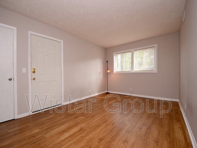 Building Photo - 3520 Webster St