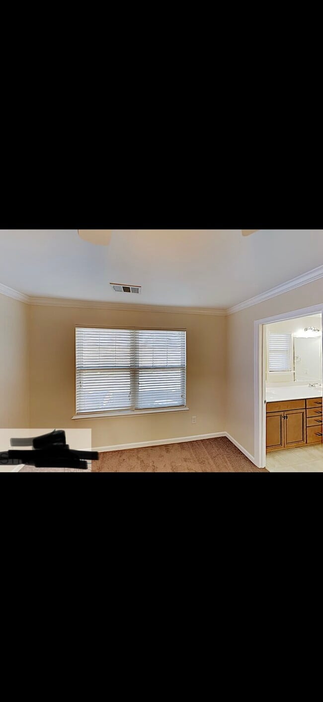 Building Photo - 391 Tapestry Pl