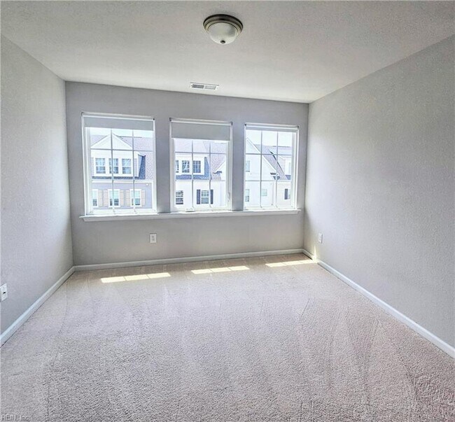 Building Photo - 407 Asuza St