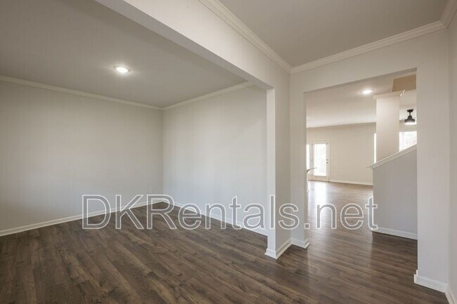 Foto del edificio - 261 Barnwood Ln