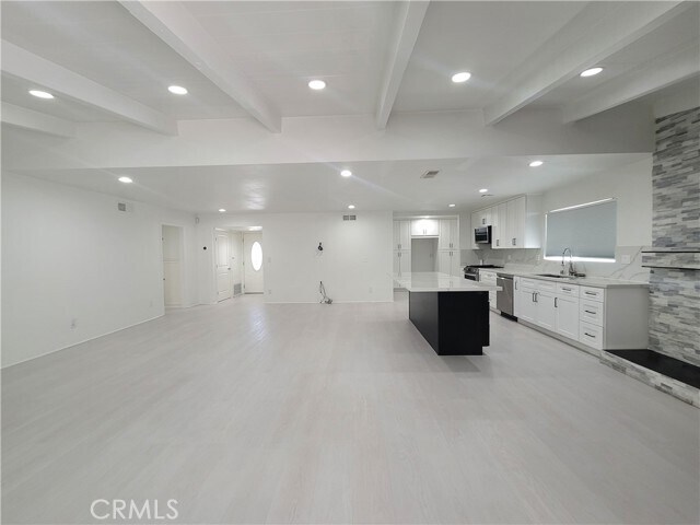 Foto del edificio - 14935 Nora Pl