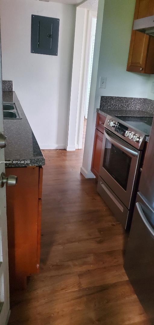 Foto del edificio - 4103 Riverside Dr