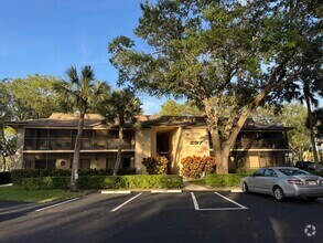 Building Photo - 297 Deer Creek Blvd