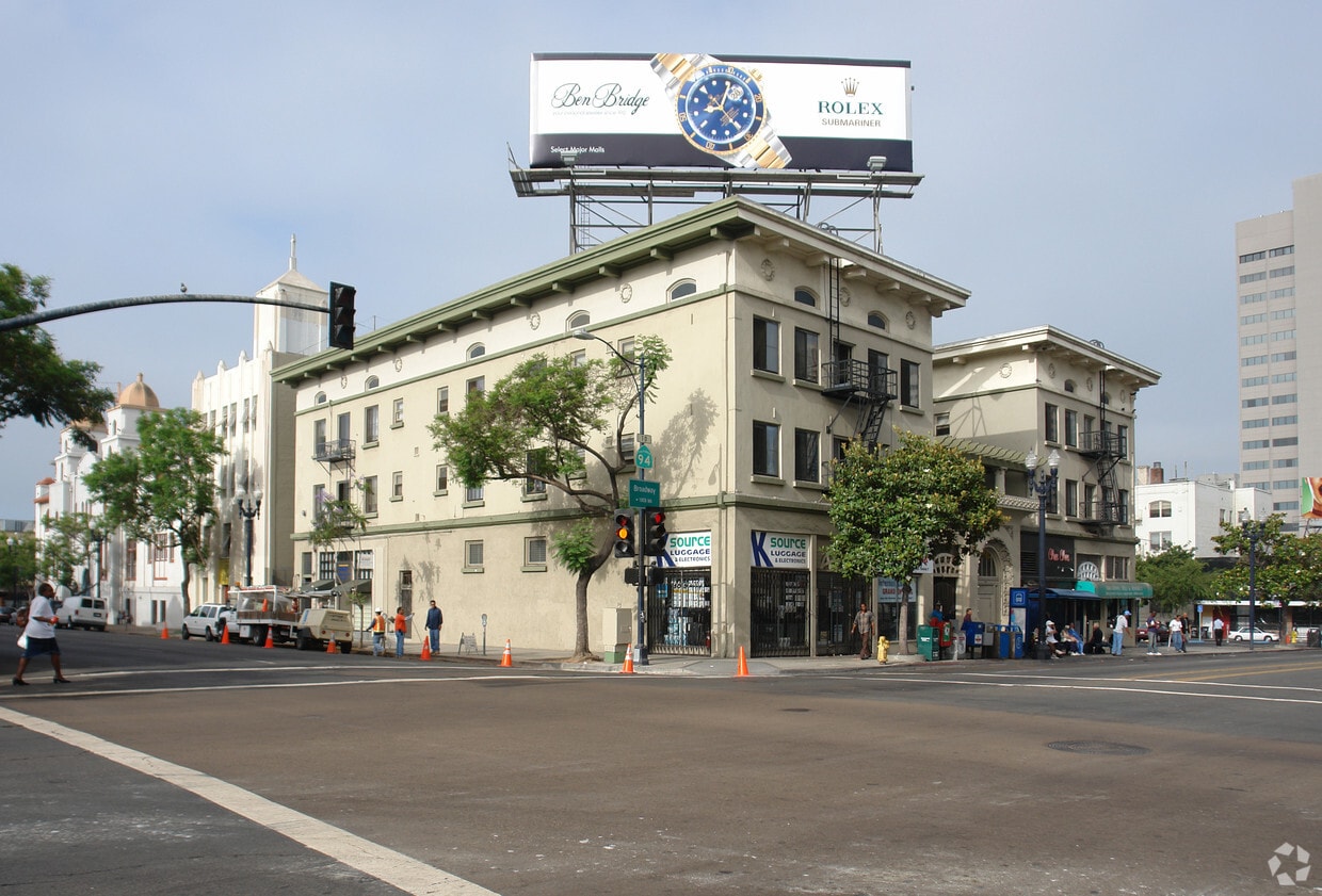 Building Photo - Frances Apartments