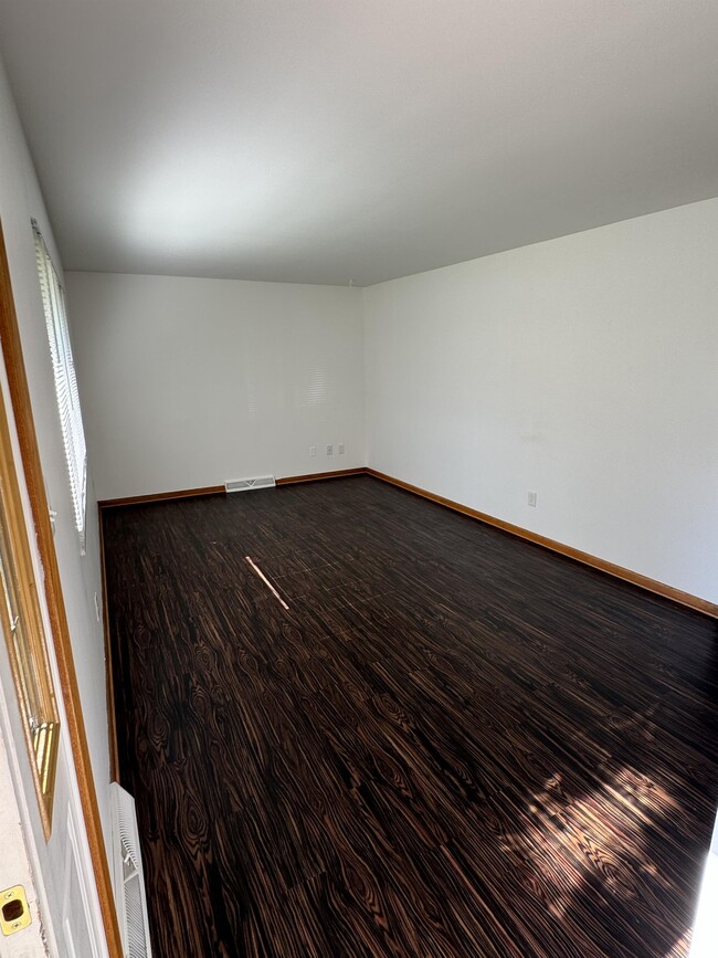 Building Photo - 4397 Timberdale Dr