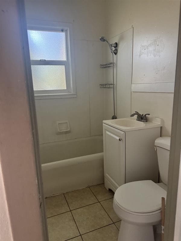 Building Photo - 333 W 9th St